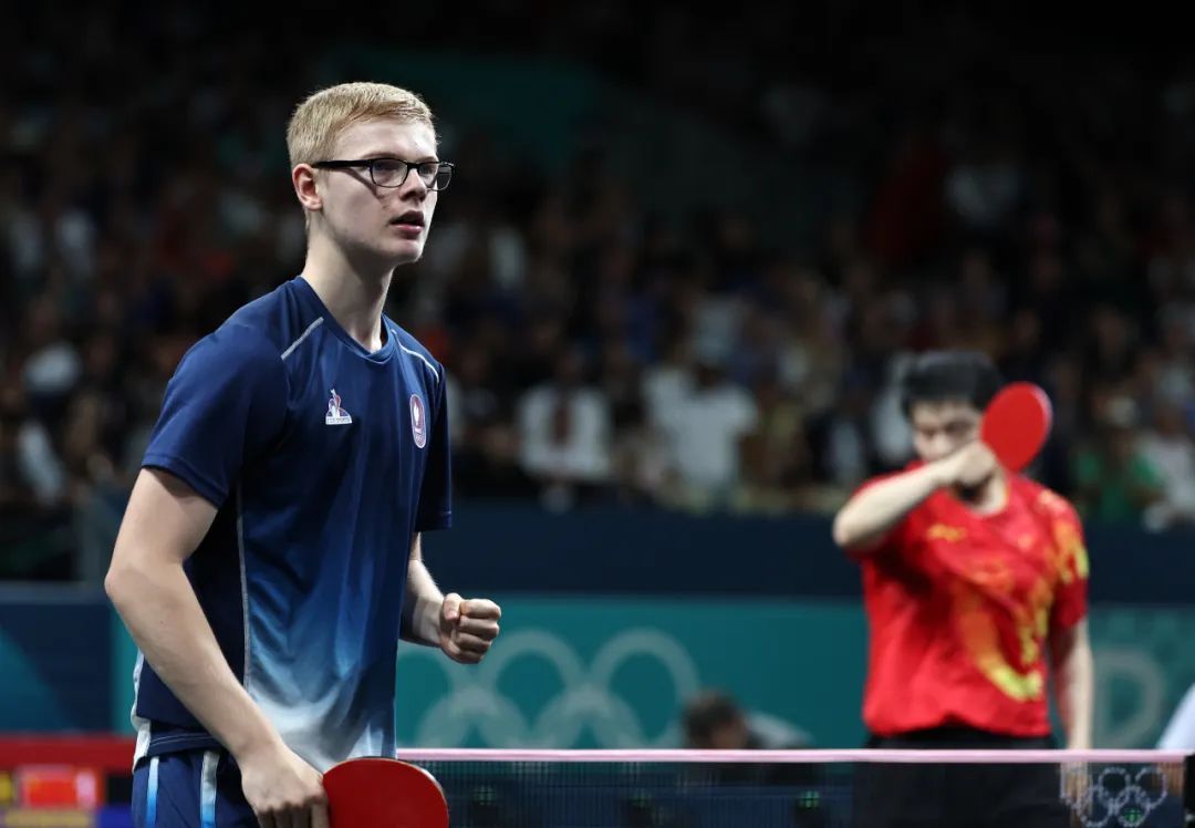 假摔戏份被 假摔戏份被